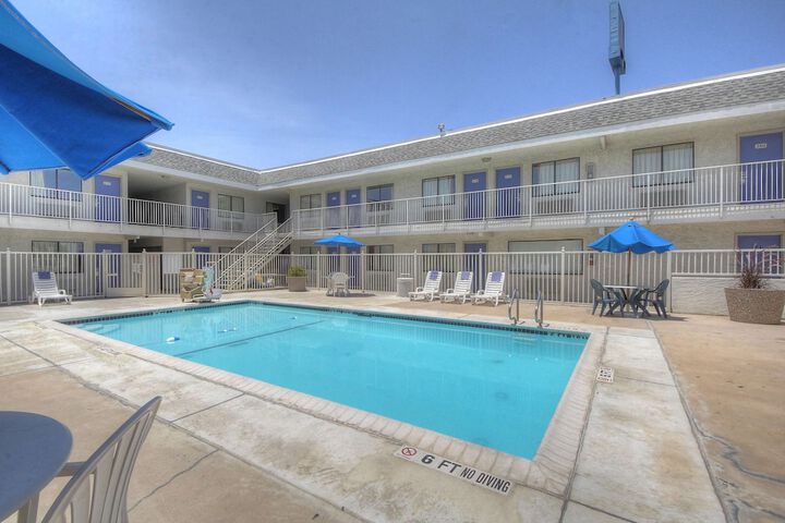 Pool 6 of 37