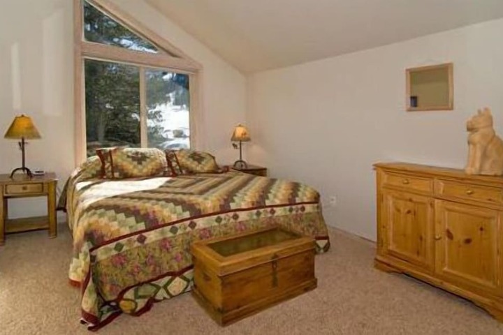 Room 169 of 190