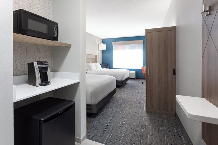 Room 12 of 29