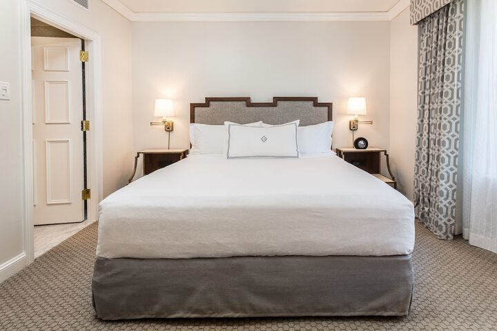 Room 15 of 62