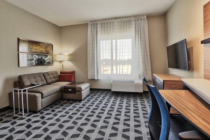 Room 21 of 36