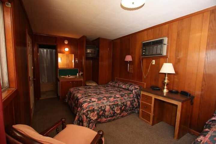 Room 20 of 44