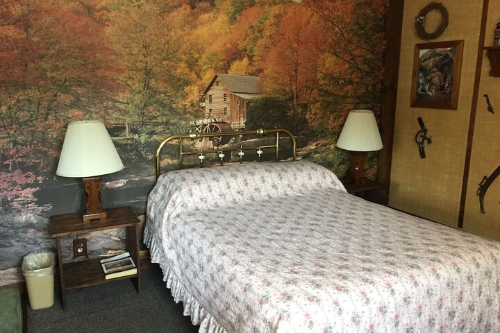 Holiday Lodge