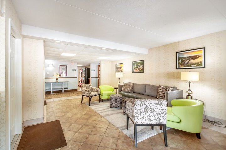Hotel Interior 10 of 35