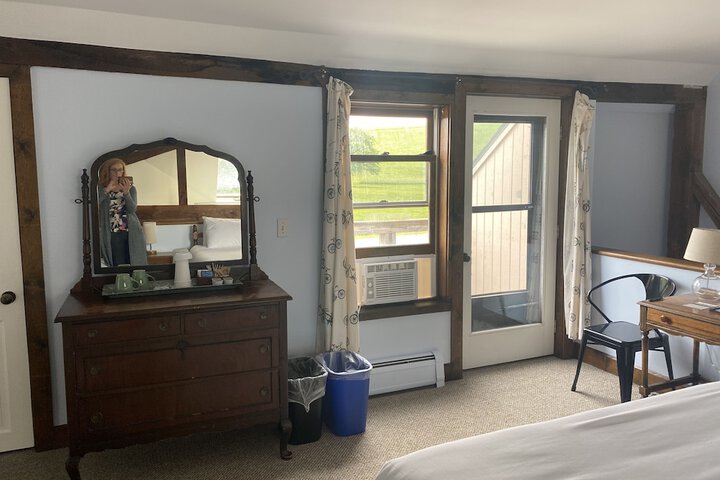 Room 147 of 294