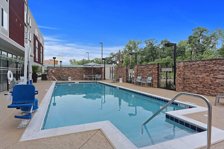 Pool 5 of 44