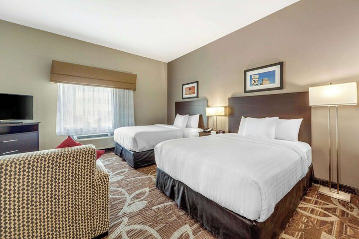 MainStay Suites Lincoln University Area