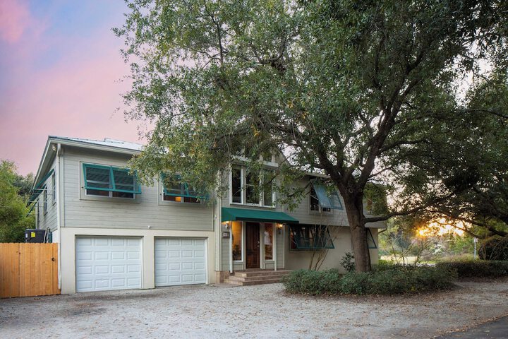 Raven by Avantstay Entertainers Dream w / Pool Hot Tub, Game Room! 9 Brs!
