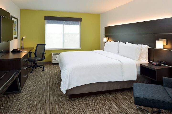 Room 25 of 54