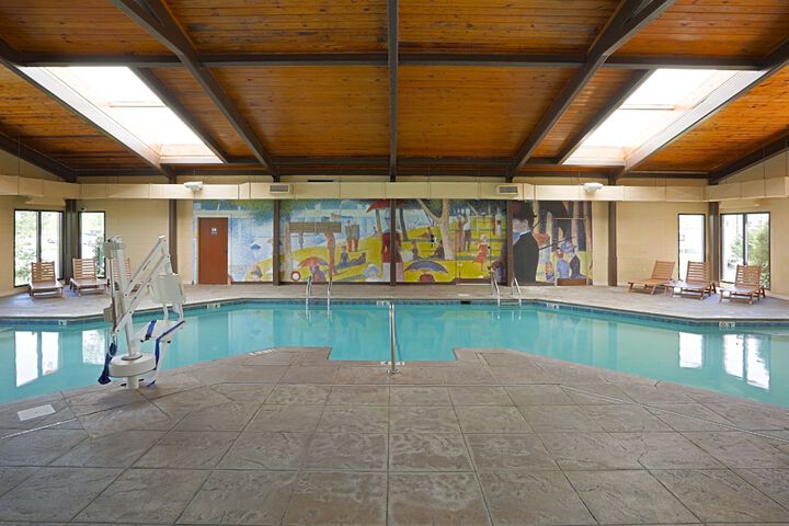 Music Road Resort Hotel and Inn