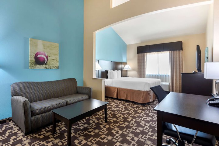 Room 30 of 36