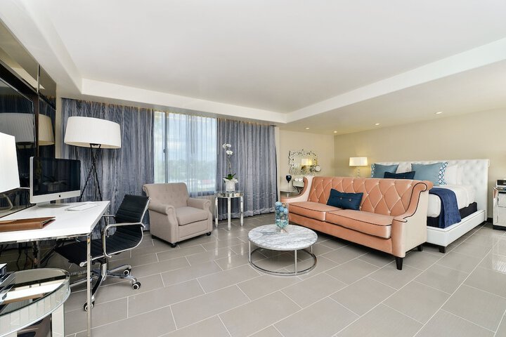 Room 41 of 79