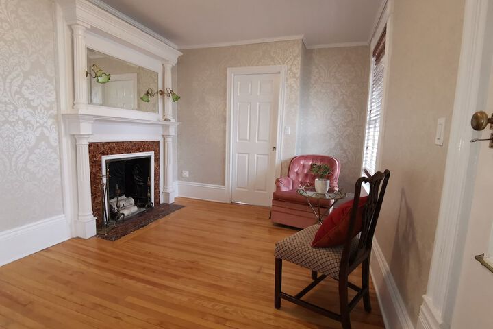 Room 16 of 61