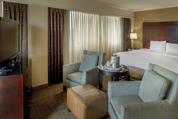 Crowne Plaza St. Louis Airport by IHG