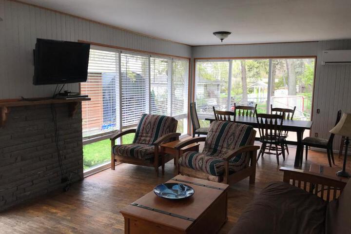 Merland Park Cottages and Motel