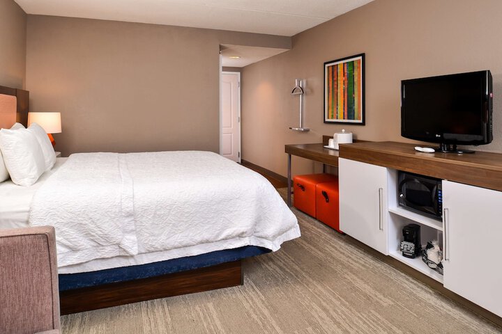 Room 46 of 69