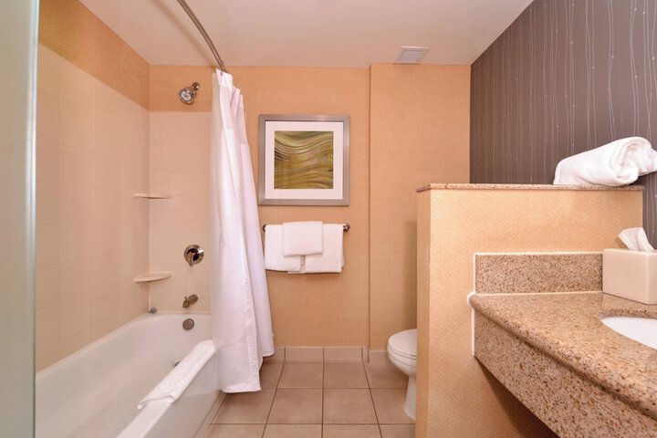 Courtyard by Marriott Pittsburgh Monroeville