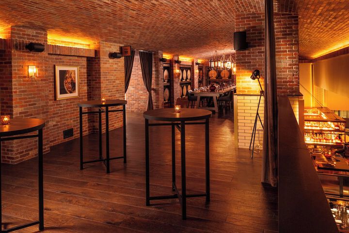 Hotel Distil Autograph Collection