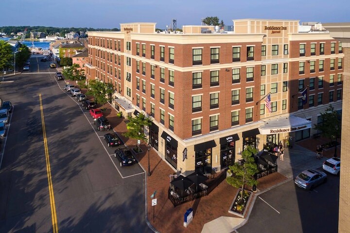 Hotel 3 of 63