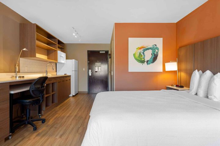 Room 10 of 35