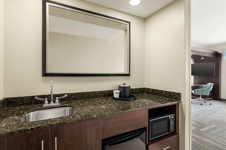 Room 40 of 68