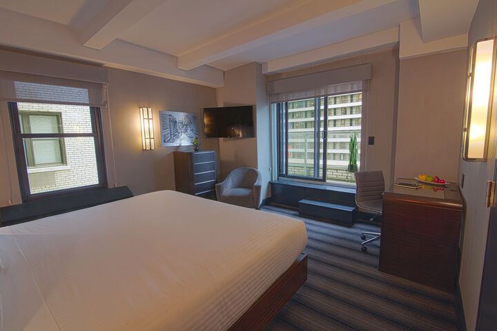 Room 52 of 81
