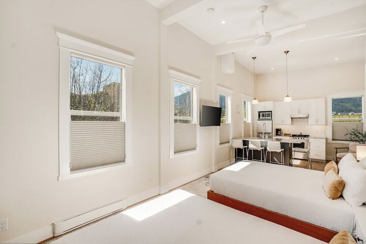 Stirling All Suites Hotel