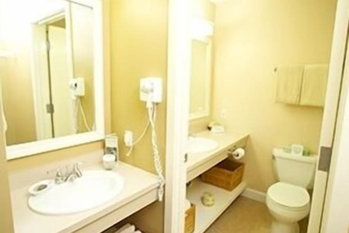 Room 54 of 111