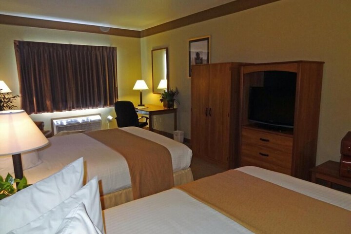Room 11 of 22