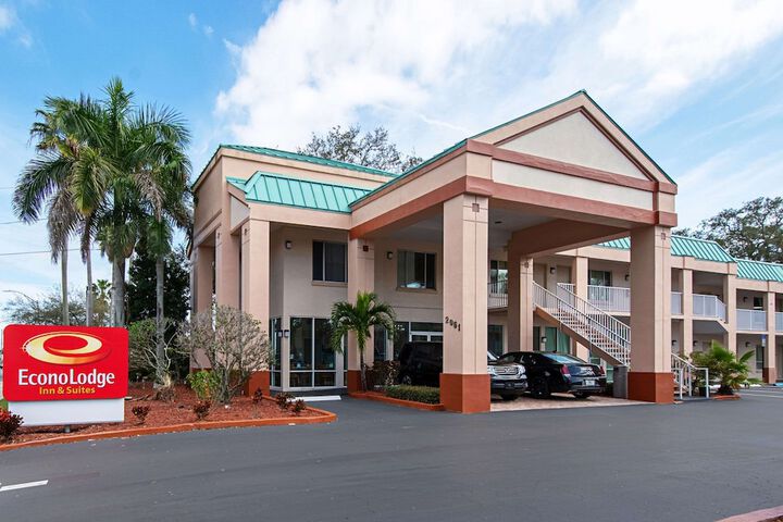 Hotel 3 of 28