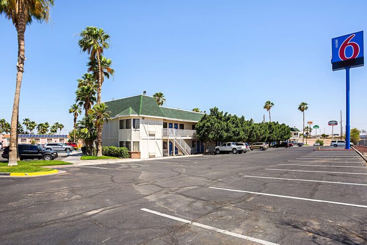 Hotel 11 of 55
