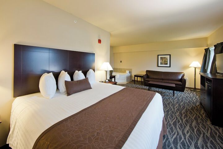 Cobblestone Inn & Suites - Boone
