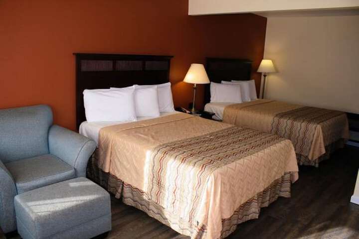 Room 3 of 9