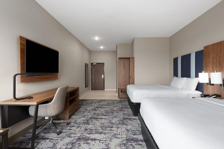 La Quinta Inn & Suites by Wyndham Athens I-65