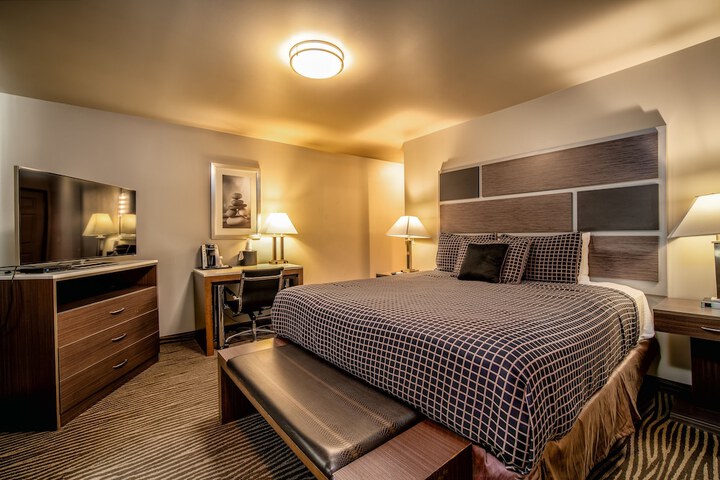 Room 13 of 37
