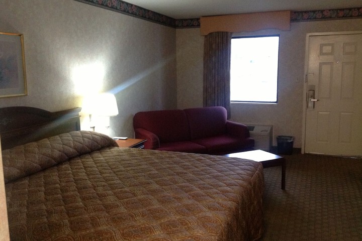 Room 8 of 36