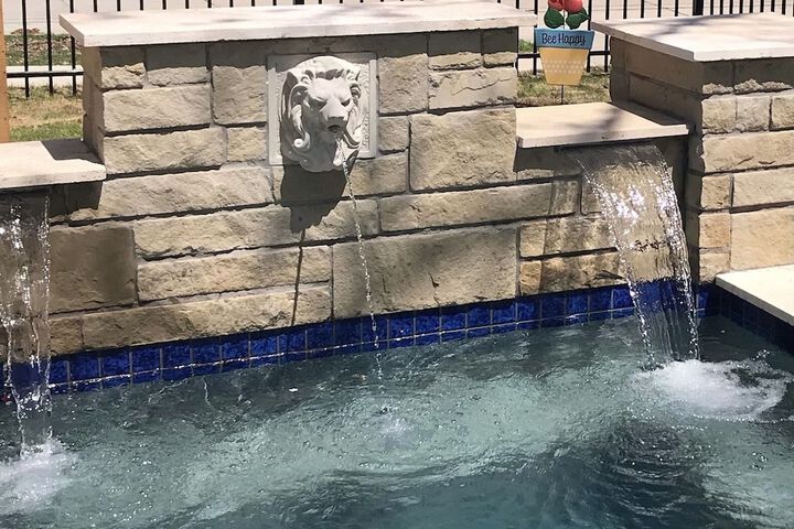 Pool 11 of 44