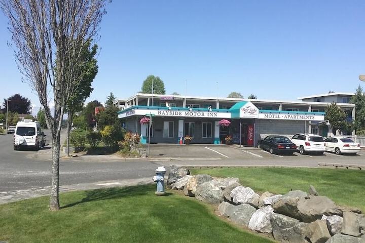 Bayside Motor Inn