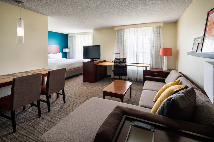 Room 18 of 29
