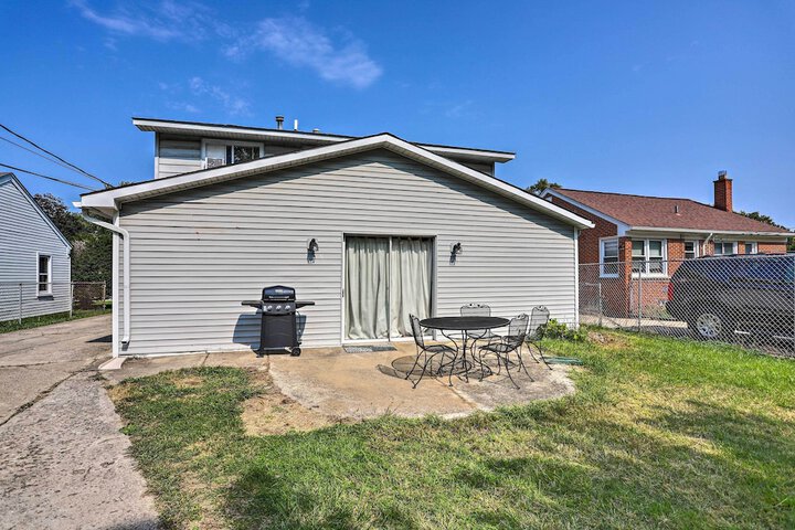 Lovely Royal Oak Unit 10 Min to Vibrant Downtown
