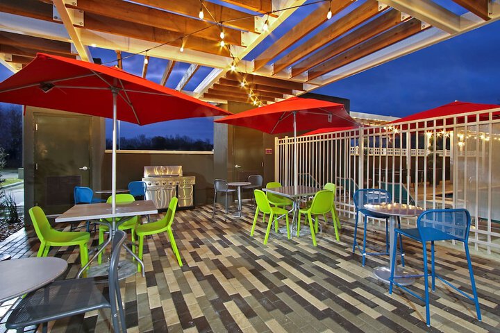 Terrace/Patio 72 of 74