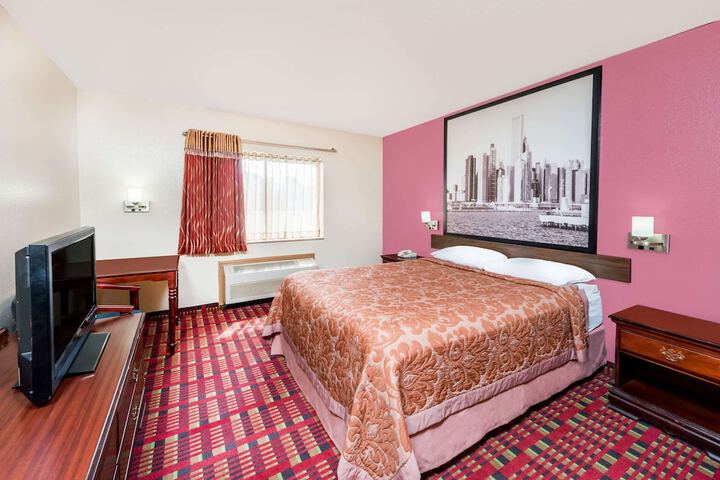 Room 17 of 22