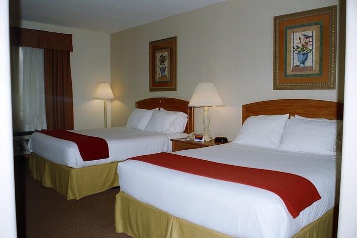 Holiday Inn Express Hotel & Suites Brownsville by IHG