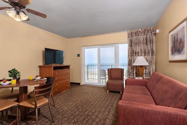 Room 22 of 38
