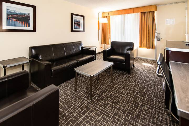 Room 13 of 23