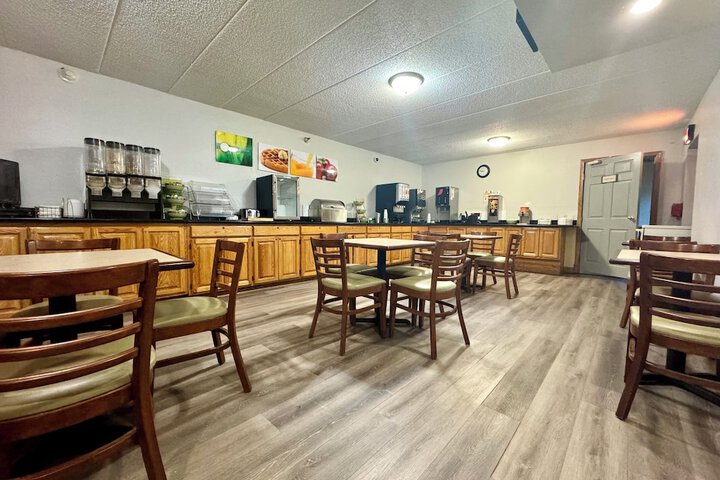 Quality Inn & Suites Alexandria
