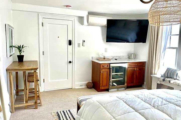 Buttonwood Boutique Hotel