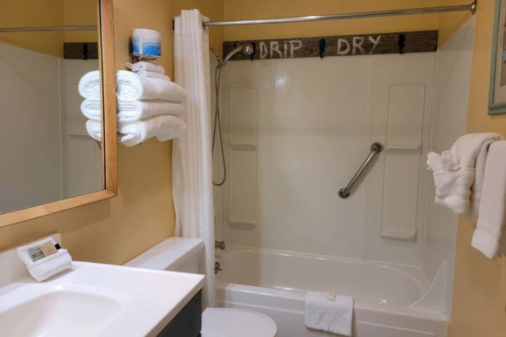 Room 34 of 127