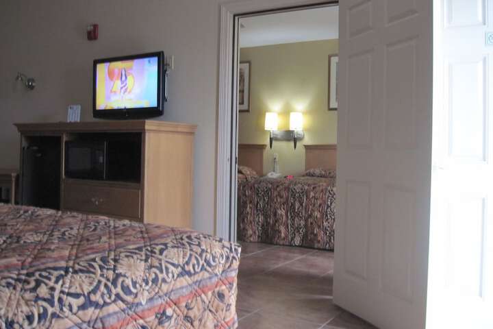 Room 23 of 72