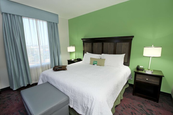 Room 22 of 36